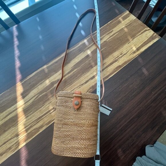 Bali Cross Body Bucket Bag - Picture 8 of 12